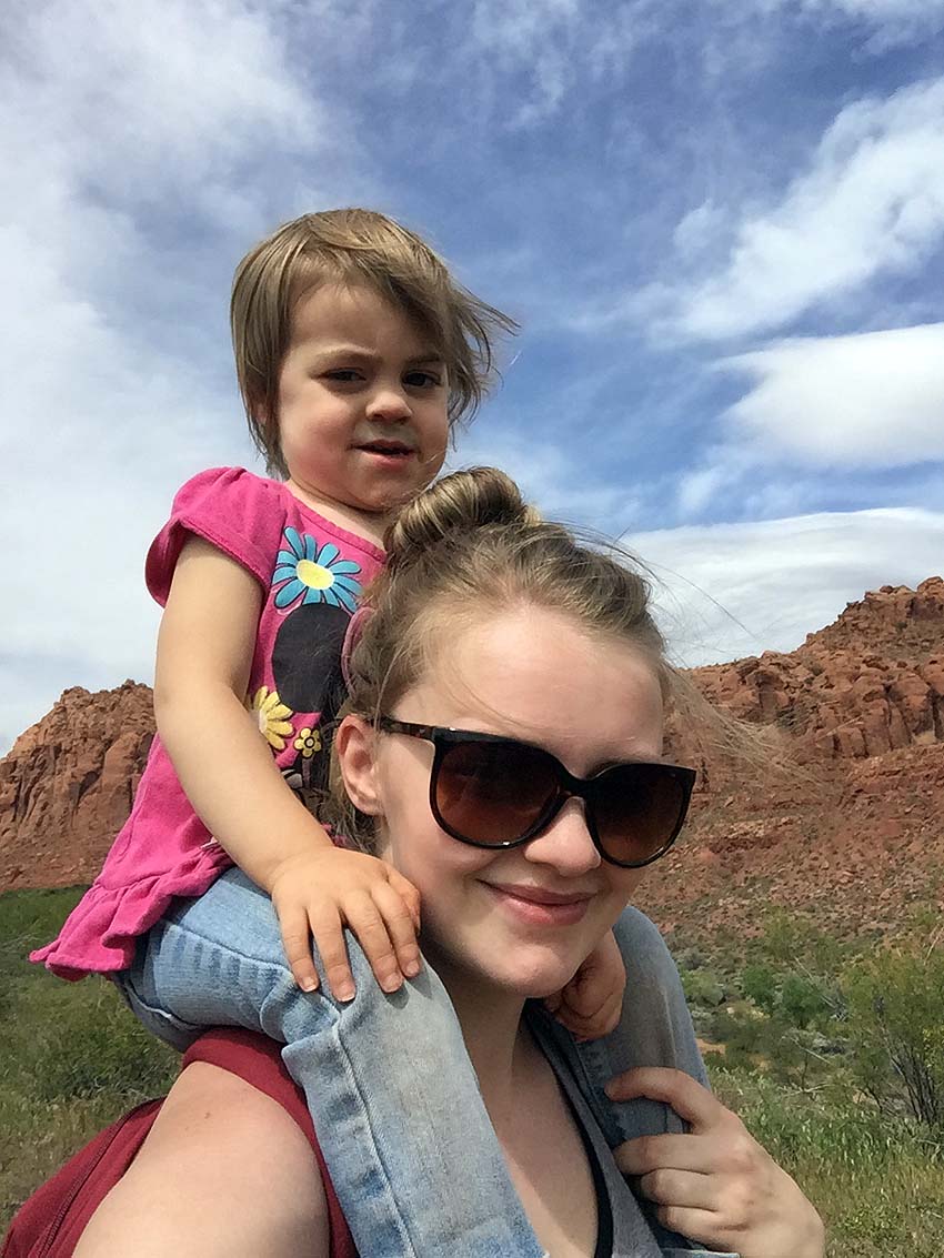 hiking snow canyon with kids