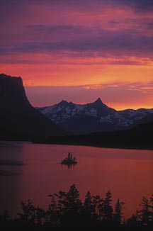 glacier sunset.jpg (10537 bytes)