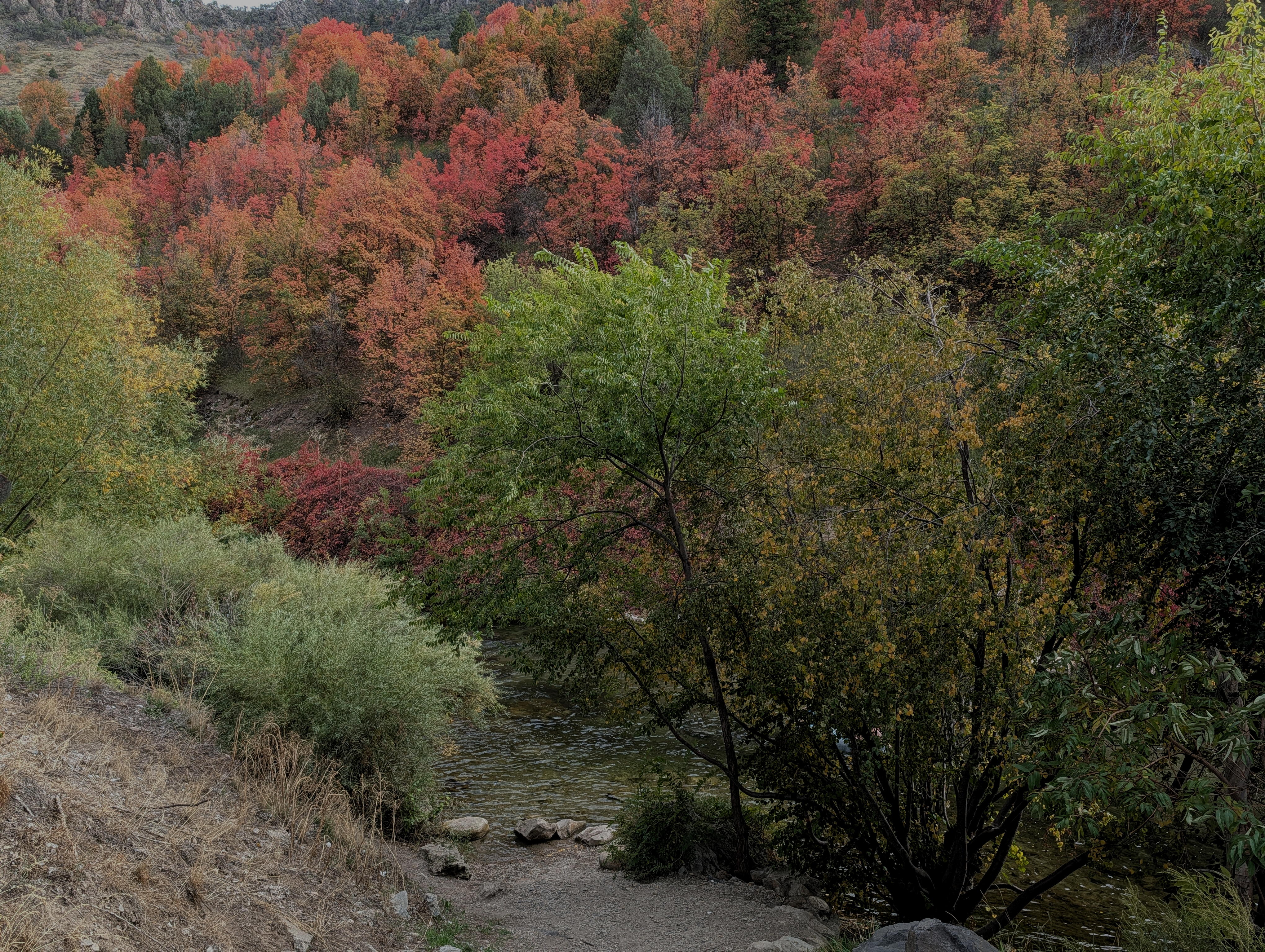 lava-hot-springs-river-fall.jpg