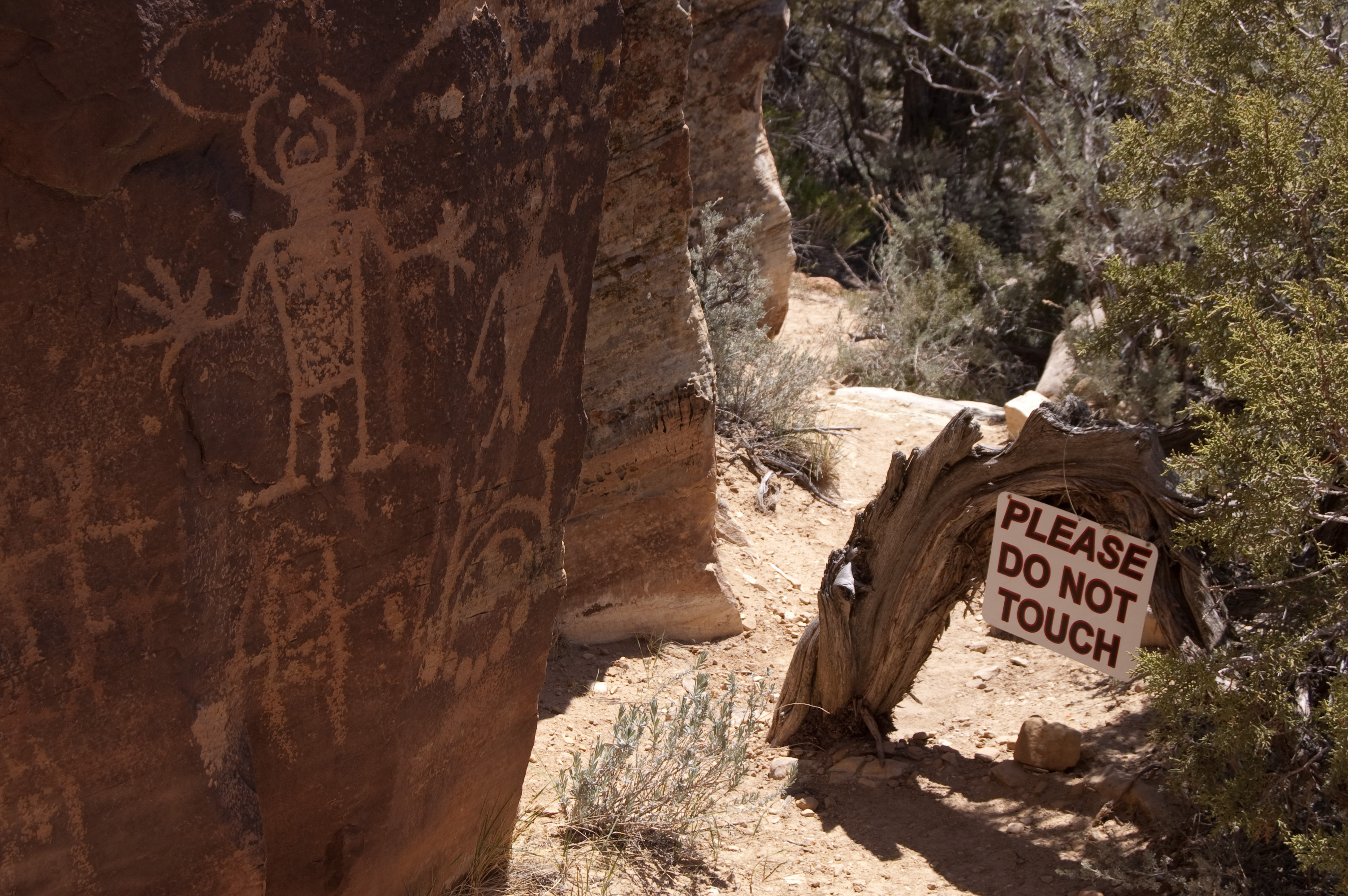 rock-art-sign.jpg